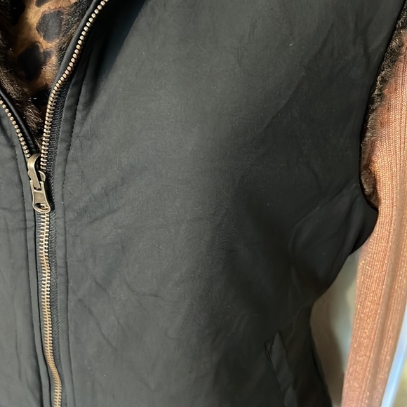 ❄️Fuda Studio size Medium reversible faux fur and black graphite canvas reverse - Picture 9 of 12